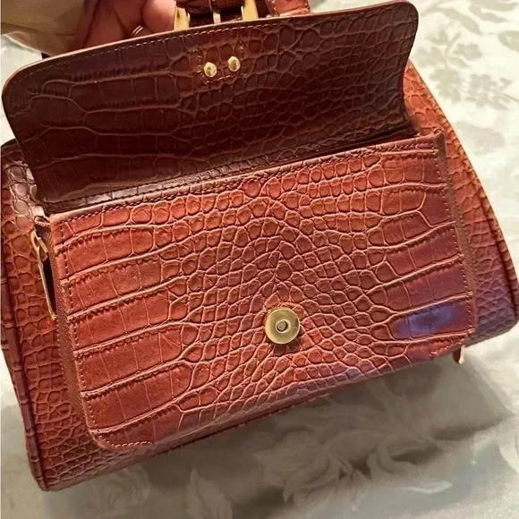 Brand New Lori Griener Faux Alligator Brown Purse - Picture 6 of 8